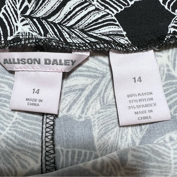 Allison Daley (NWT) Women’s Capri Pant Size 14 - Picture 3 of 8